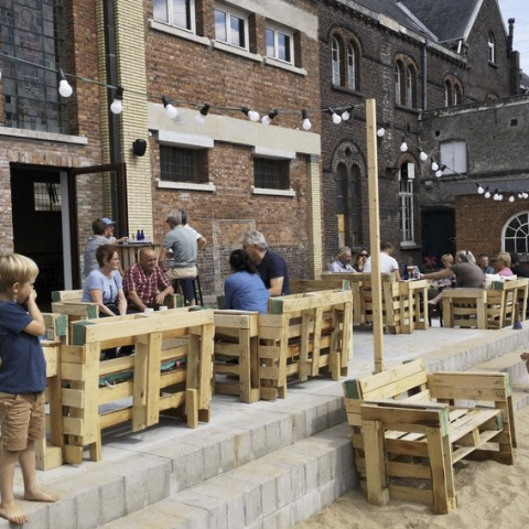 kerk wordt hannekesnest @evergem